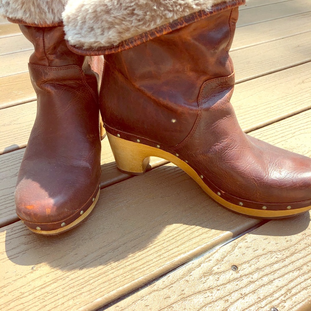 UGG Lynnea leather boots